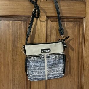 Coco+Carmen cross body bag.